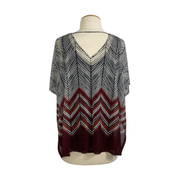 Lane Bryant 18/20 Geometric, Sheer Poncho and Attached Tank - Picture 5 of 8